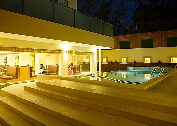Crowne Imperial -