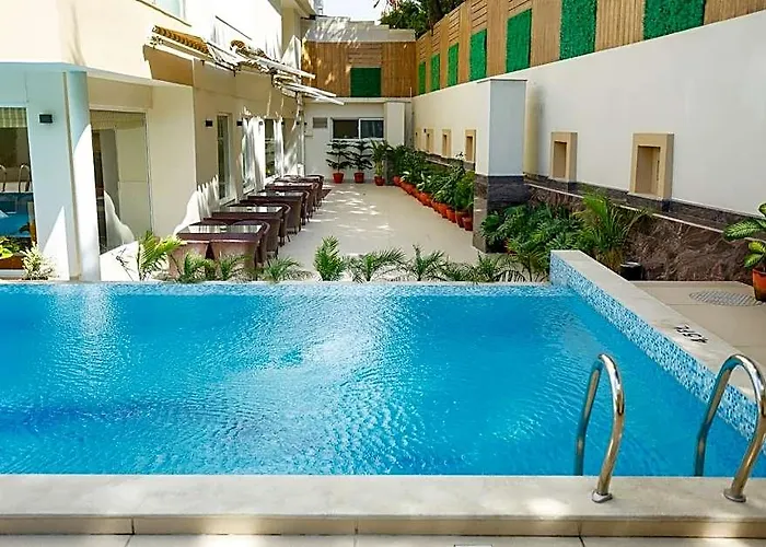 Hotel Crowne Imperial -