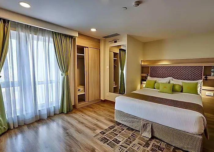 Hotel Crowne Imperial - 4*