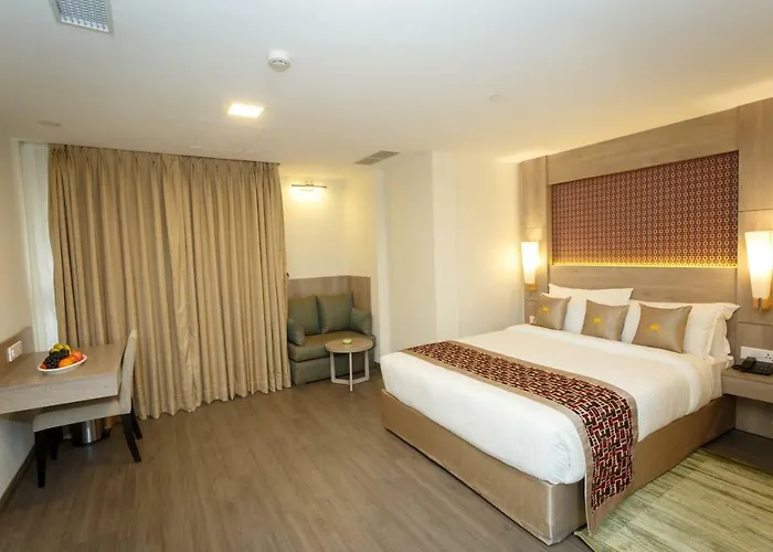 Hotel Crowne Imperial - 4*